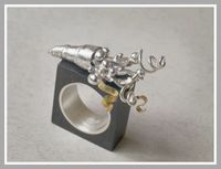 Ring &lsquo;Ode aan Fortuna&rsquo; - zilver, goud, ebbenhout
